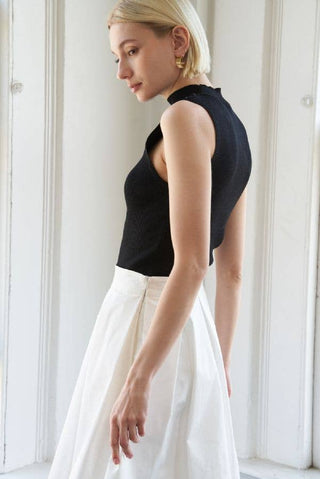 Snap Closure Sleeveless Sweater